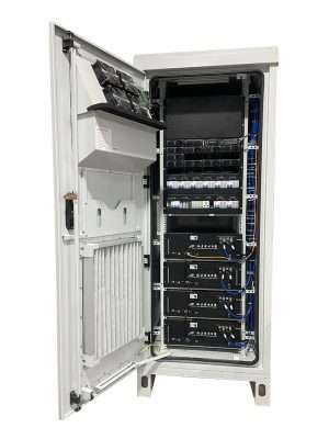 Profesional El gabinete de telecomunicaciones de 40U está equipado con sistema de suministro de energía CC y fuente de alimentación inversor, y refrigeración por aire acondicionado de 1500W. para aplicaciones industriales y de telecomunicaciones